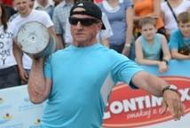 Strongman: bochnianie prężyli muskuły (foto)