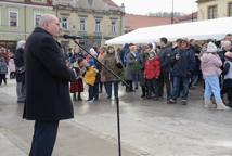 Miejski Rynek, życzenia, kolędy i smakołyki