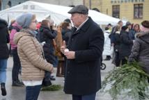 Miejski Rynek, życzenia, kolędy i smakołyki