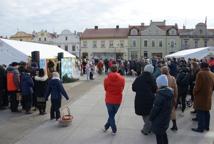 Miejski Rynek, życzenia, kolędy i smakołyki